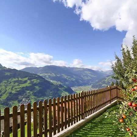 Daire In Hippach Im Zillertal With A Garden *
