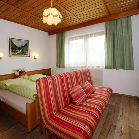 In Hippach Im Zillertal With A Garden *